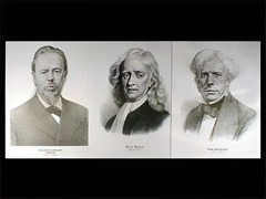 Стенд - портреты физиков (35 штук, формат А3) - fgospostavki.ru - Владикавказ